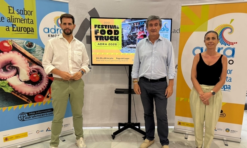 Arranca el proyecto ‘Adra KMCERO’ con un festival de food trucks, gastronomía local y música junto al mar
