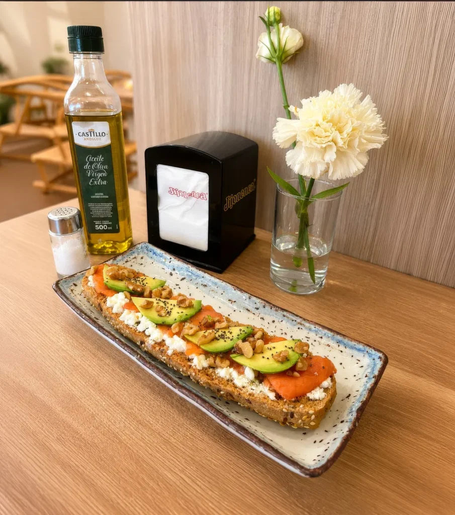 «Healthy Toast» de la Heladería Jijonenca Adra